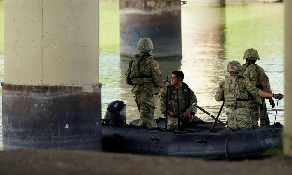 Ο Λευκός Οίκος έδωσε διορία μέχρι της 12 το βράδυ από την Πολιτεία του Τέξας για πρόσβαση πρακτόρων του FBI
